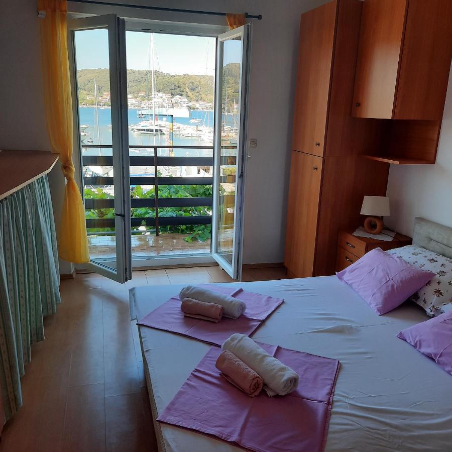 Apartments Bojana Rab Supetarska Draga Bagian luar foto