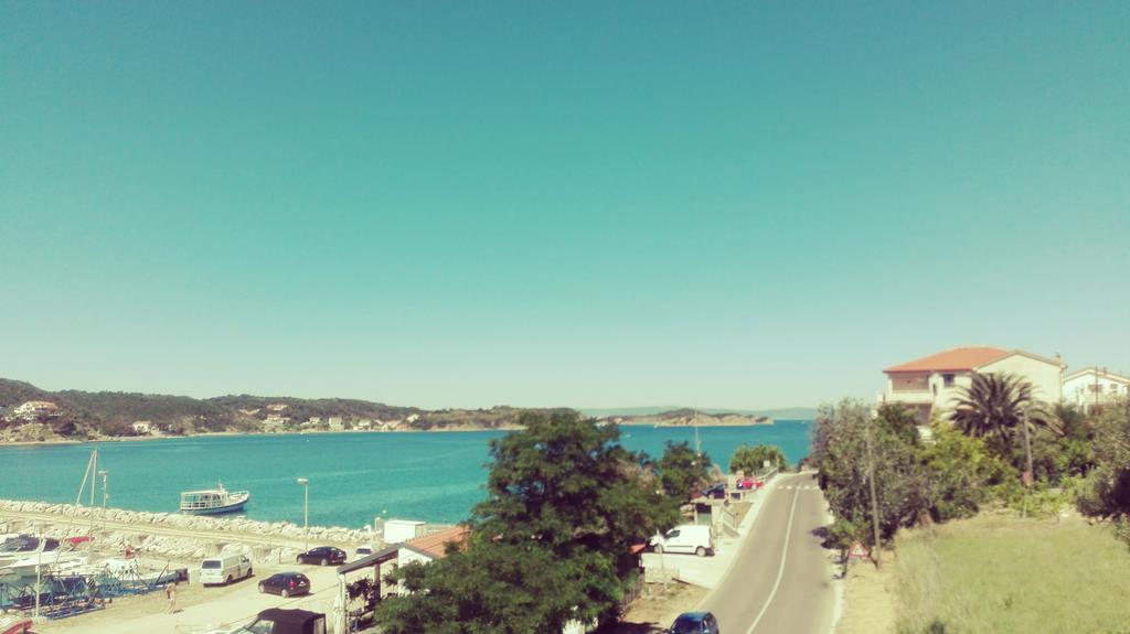 Apartments Bojana Rab Supetarska Draga Bagian luar foto