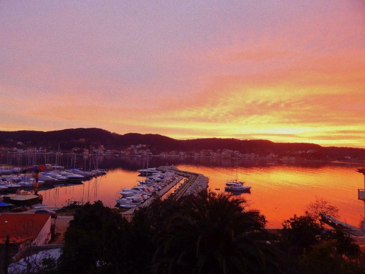 Apartments Bojana Rab Supetarska Draga Bagian luar foto